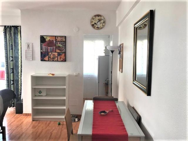 Chez Alison! Central Nerja Apt Bagian luar foto