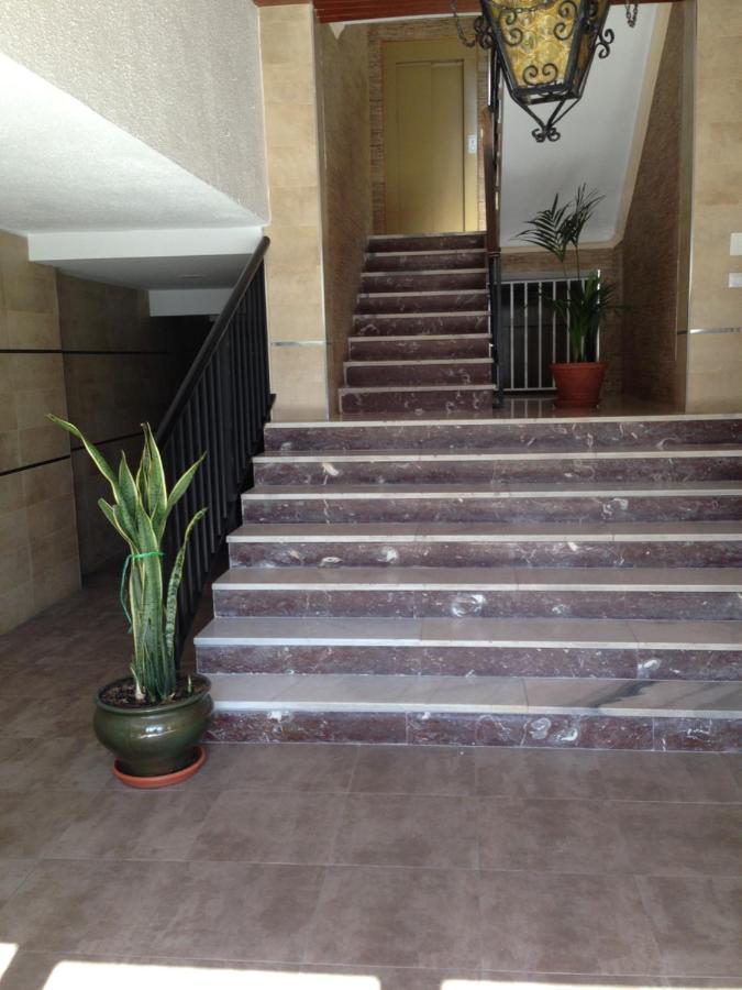 Chez Alison! Central Nerja Apt Bagian luar foto