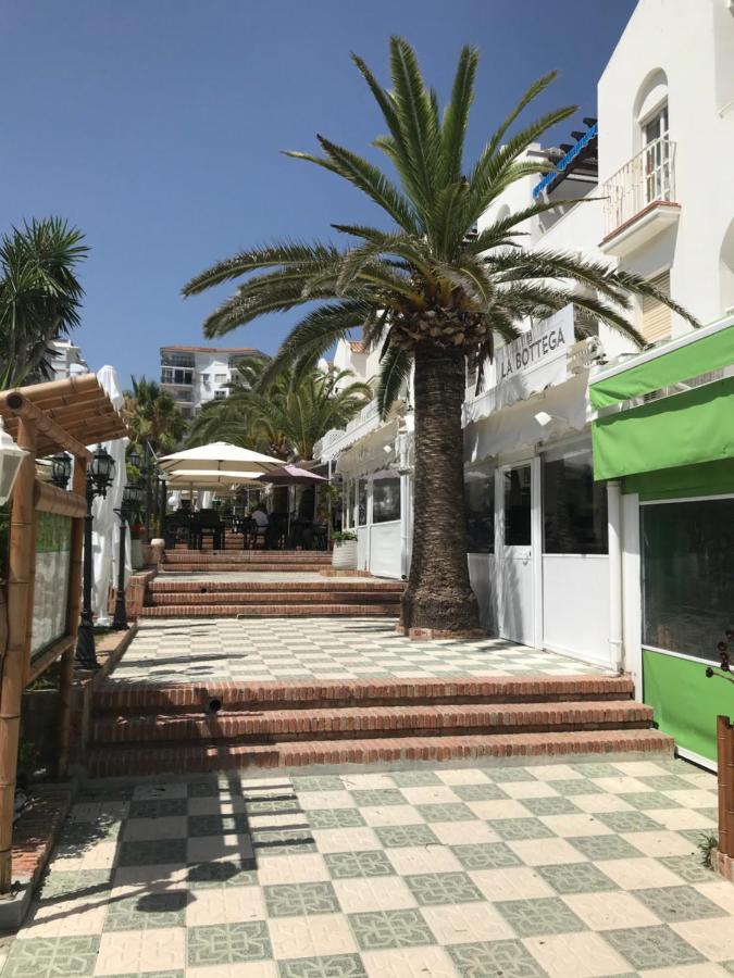 Chez Alison! Central Nerja Apt Bagian luar foto
