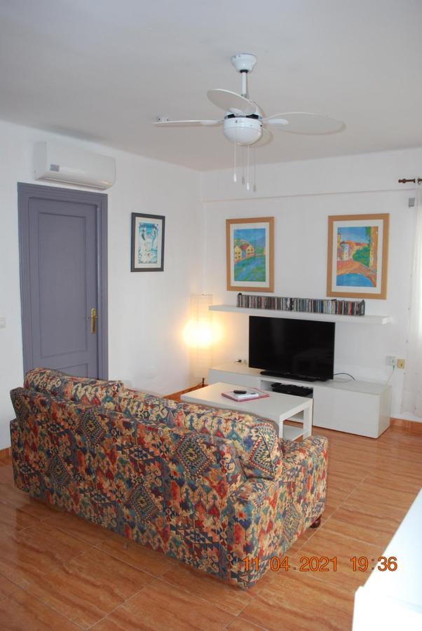 Chez Alison! Central Nerja Apt Bagian luar foto