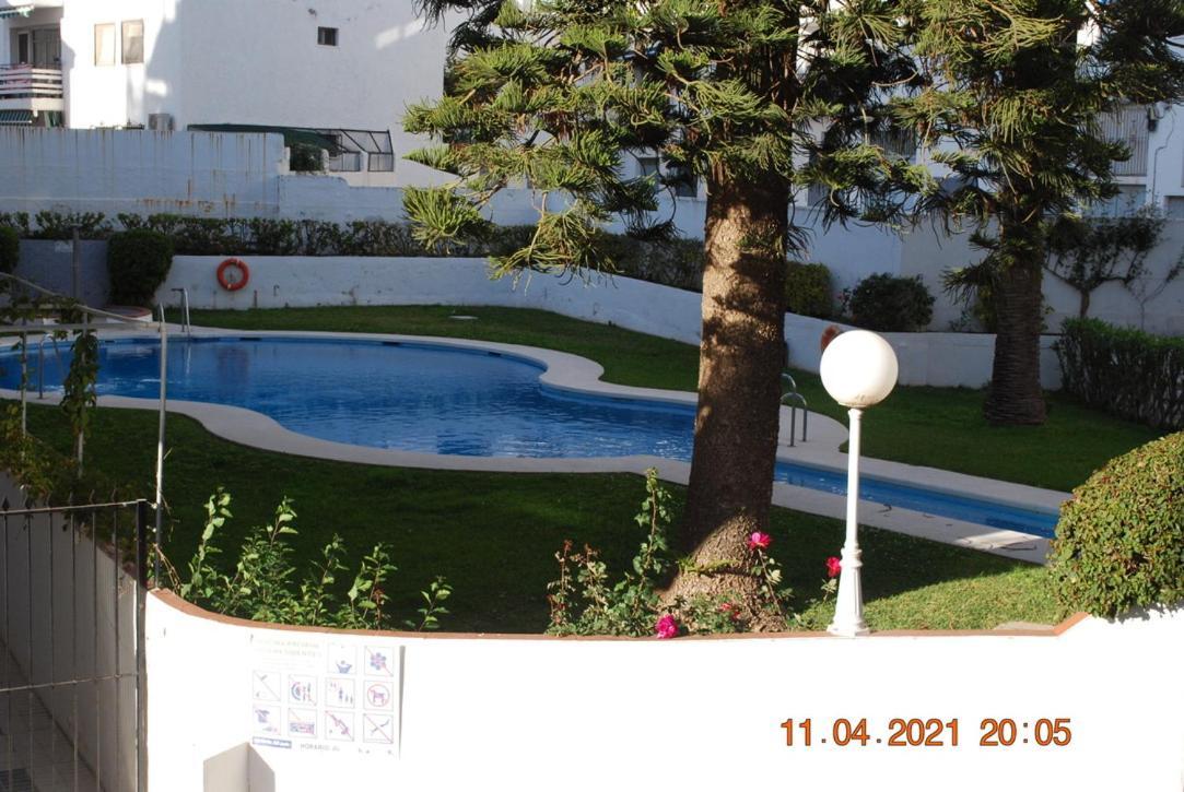 Chez Alison! Central Nerja Apt Bagian luar foto